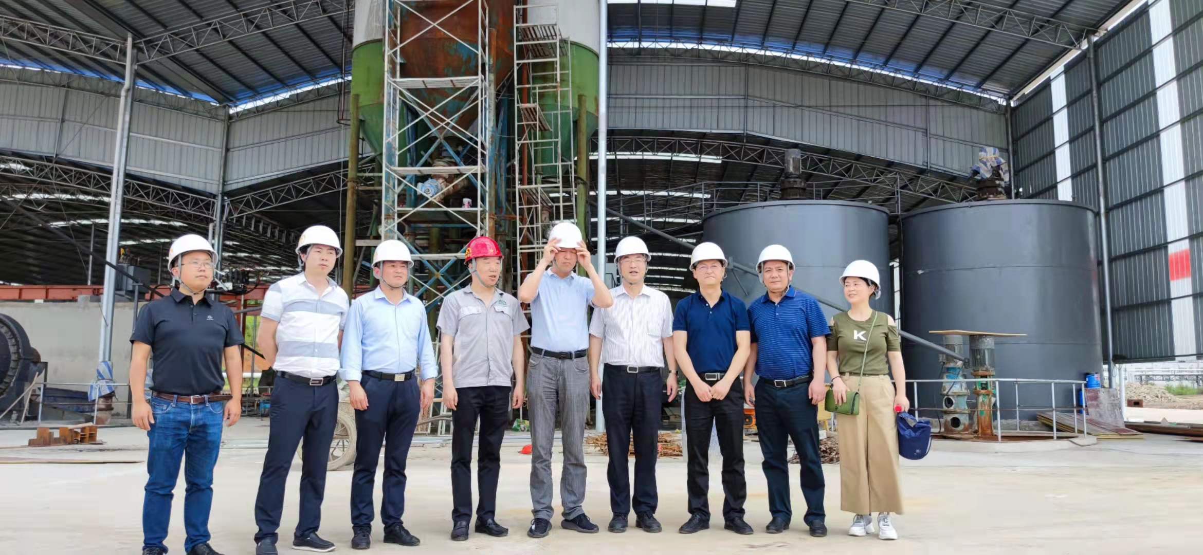 省監(jiān)委省科技廳聯(lián)合檢查組到能礦錳業(yè)調(diào)研錳渣循環(huán)利用項(xiàng)目